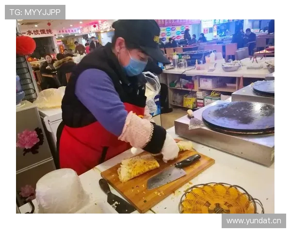 卡瓦尼拎塑料袋逛菜市场，手表一闪，旁边大妈竟然说：这表比我房子值钱